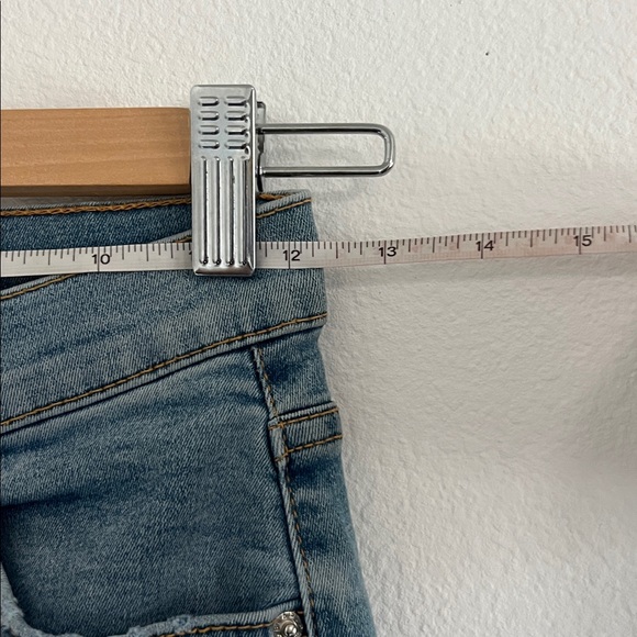 Pull&Bear High Rise Distressed Blue Jeans - Picture 4 of 6